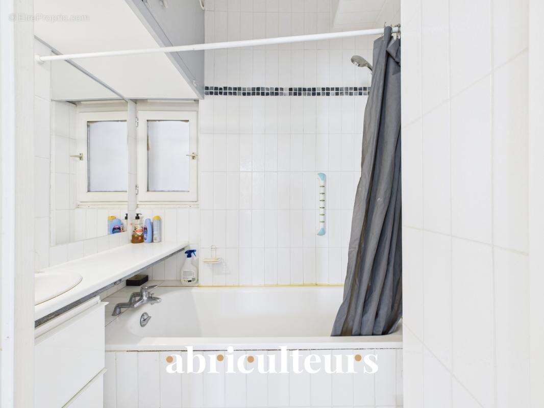 Vaste appartement de charme,  Élégance parisienne – 130 m², 5 pièces - Paris 10 (Porte Saint-Denis) - photo 14