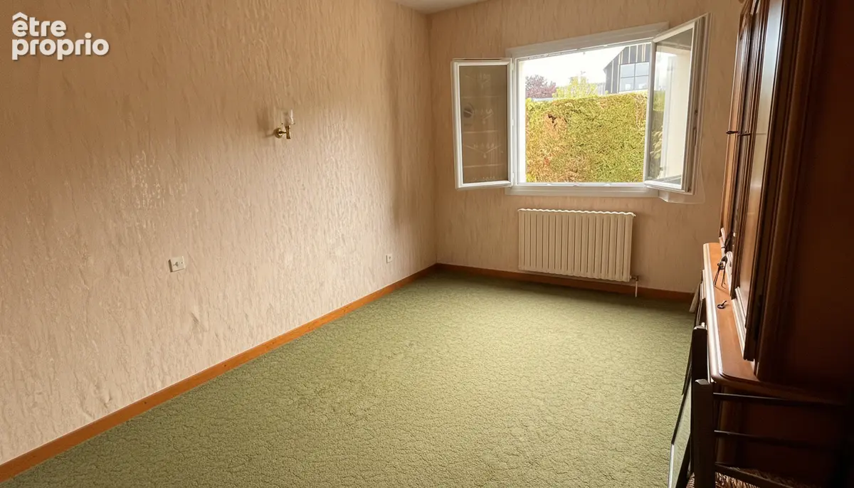 PÉNESTIN - À deux pas du centre, une maison familiale au fort potentiel - photo 7