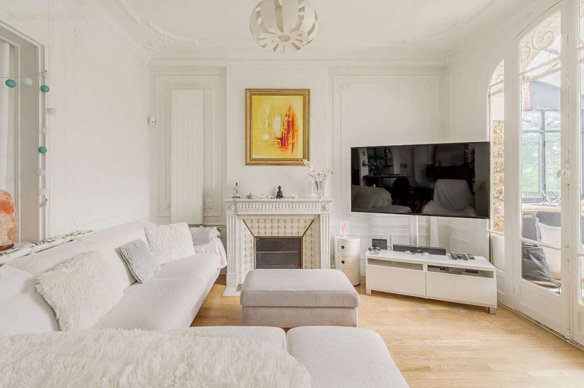 Maison à SAINT-MAUR-DES-FOSSES