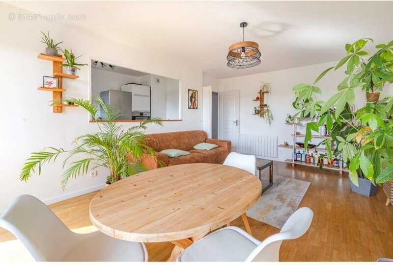 Appartement à NEUILLY-SUR-MARNE