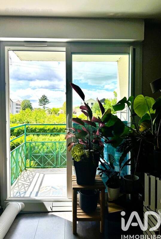 Photo 1 - Appartement à ELANCOURT