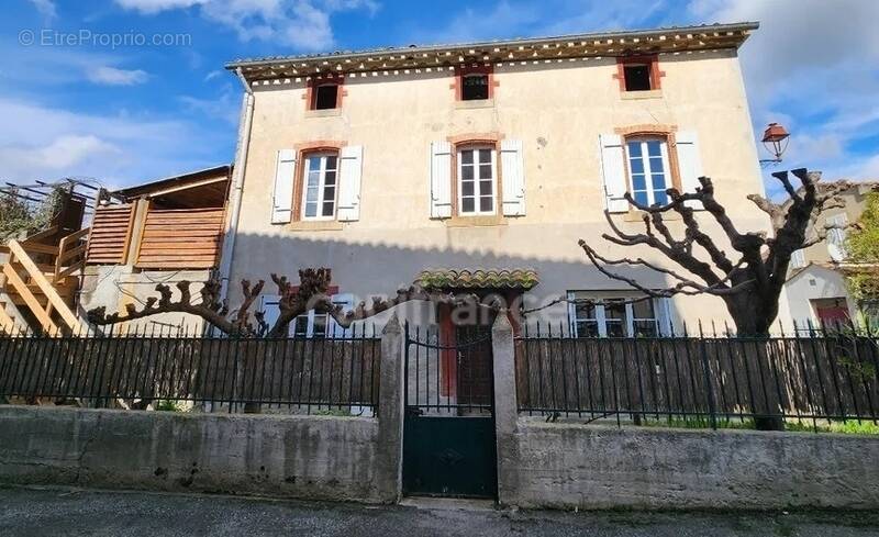 Maison à VERZEILLE