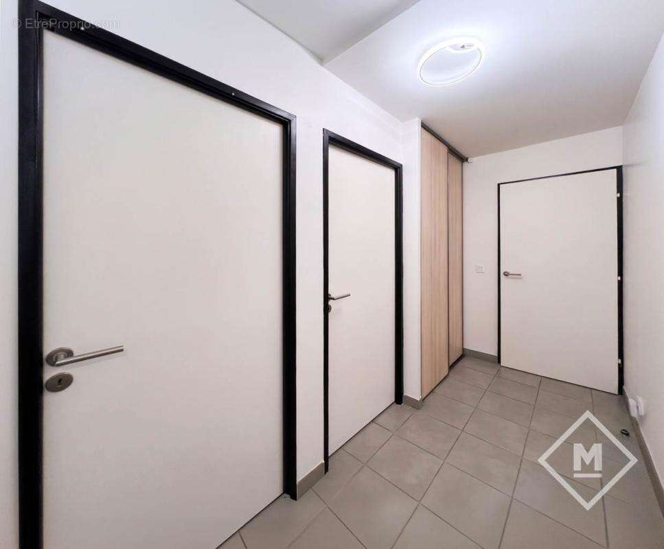Appartement à MARSEILLE-5E