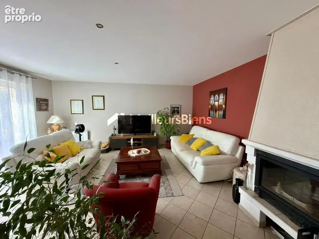 Maison de plain-pied 134 m² – 3/4 chambres – Piscine chauffée – Terrain 1 352 m² – La Bazouge-des-Alleux - photo 16