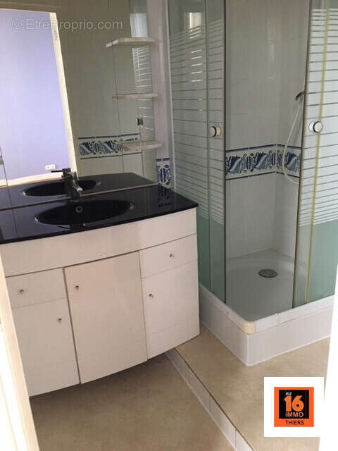 Appartement 560 m² à Thiers  - photo 6