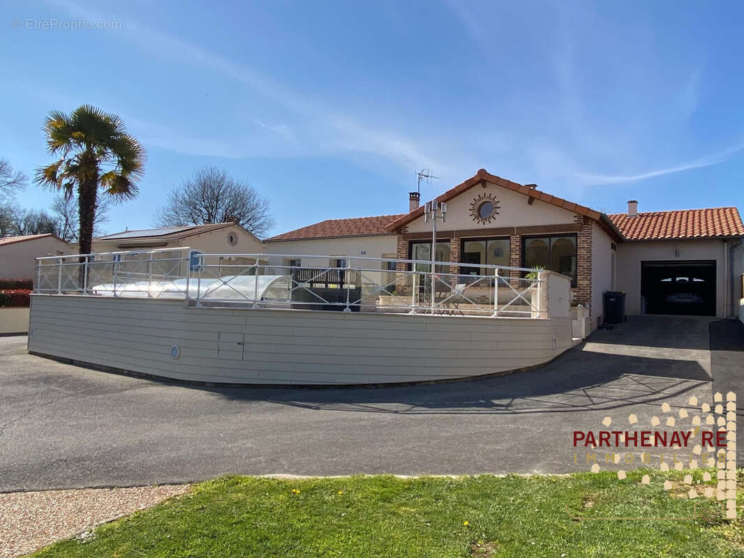 Maison à SAINT-PARDOUX