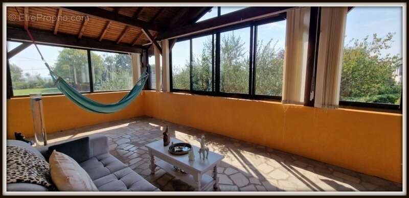 Maison à vendre 5 pièces SENNECE LES MACON (71)terrain clos 1600 m² piscine - photo 5