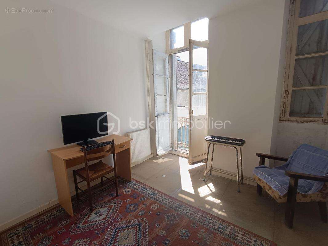 Appartement à OLORON-SAINTE-MARIE