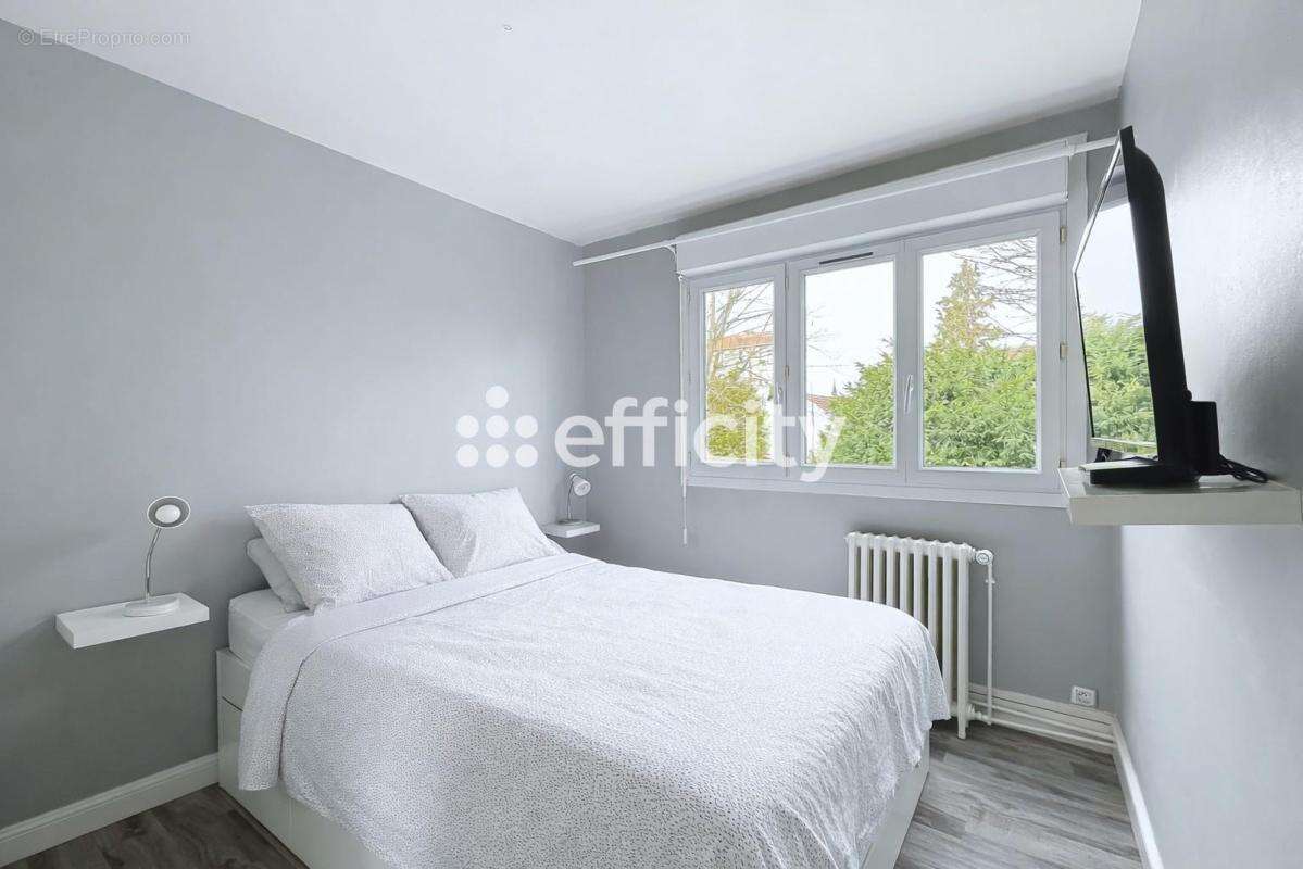 Appartement à LE RAINCY