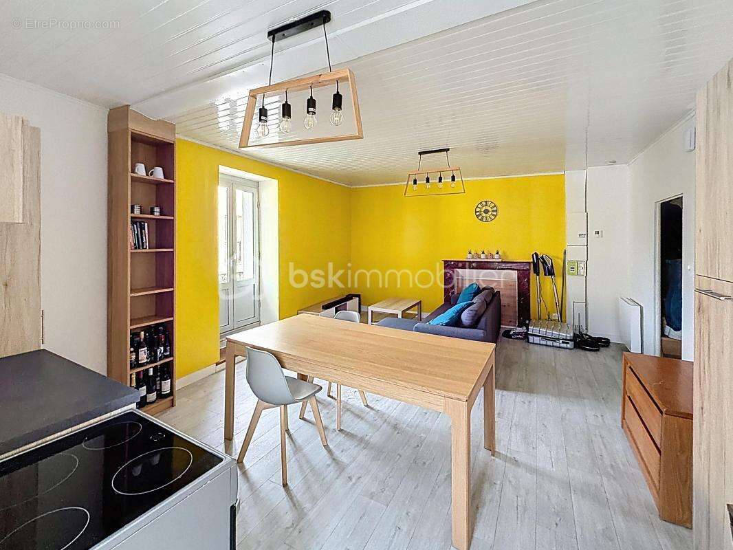 Appartement à GRAND-FOUGERAY