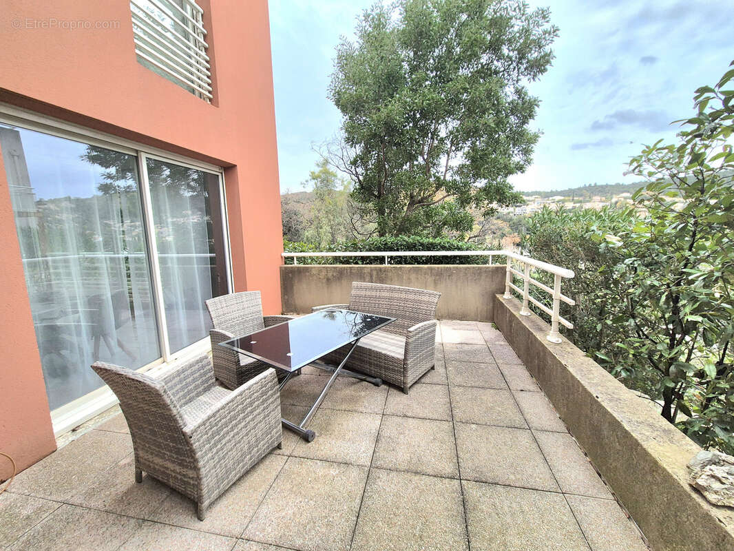 Appartement à HYERES