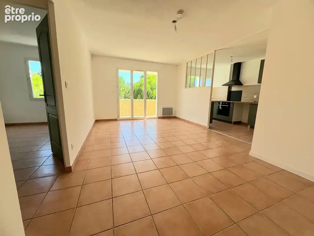 Appartement T2 - balcon - parking - ascenseur - photo 2