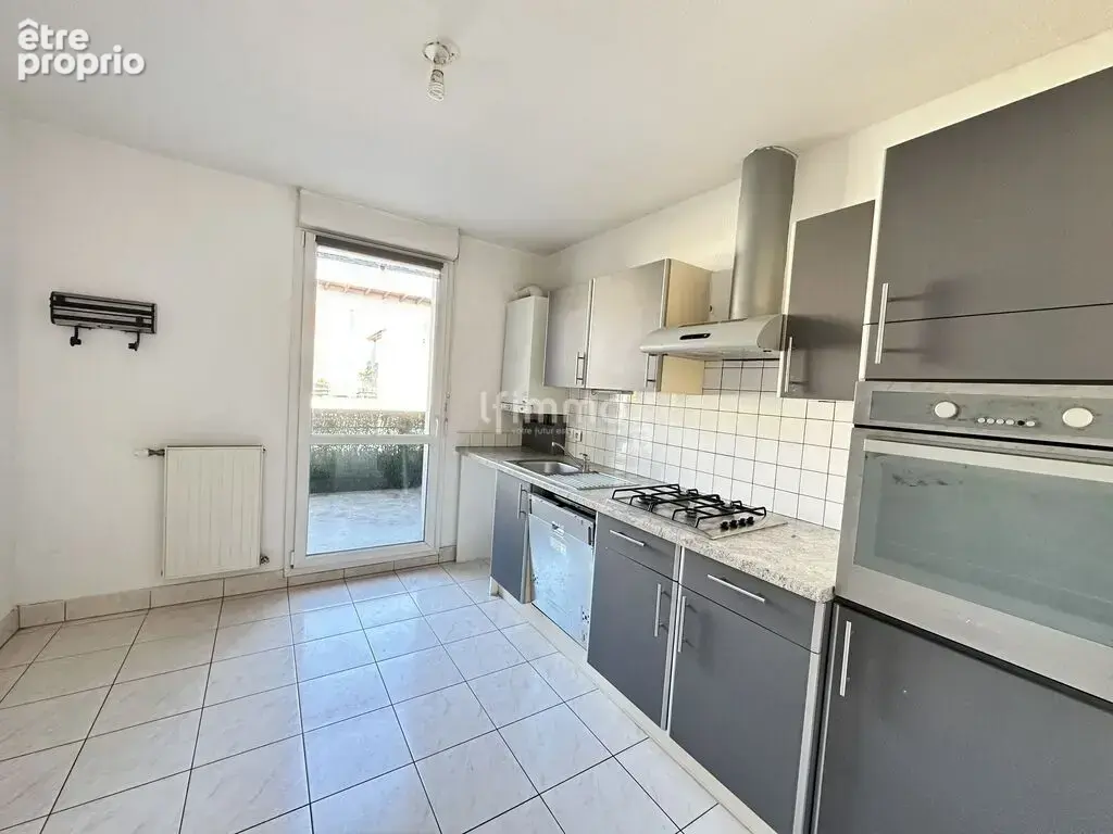 Duplex avec garage, terrasse & balcon – L’esprit maison à Pfasta - photo 2