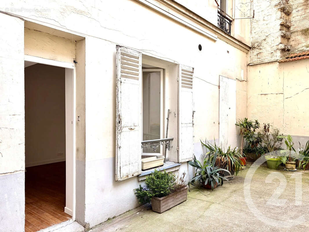 Appartement à PARIS-18E