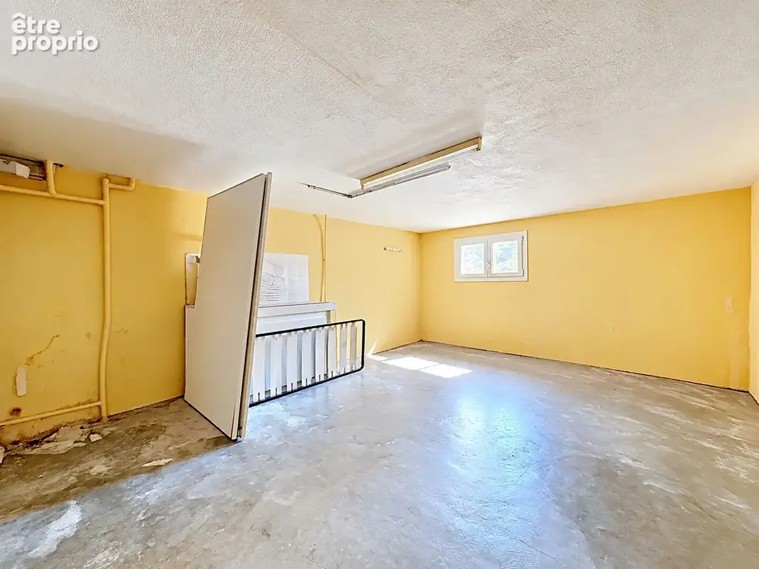 Maison Vedène - Grande propriété 355 m² - 7 chambres, piscine et fort potentiel - photo 15