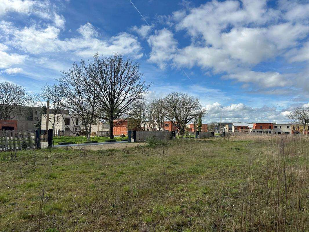 Terrain à BESSANCOURT