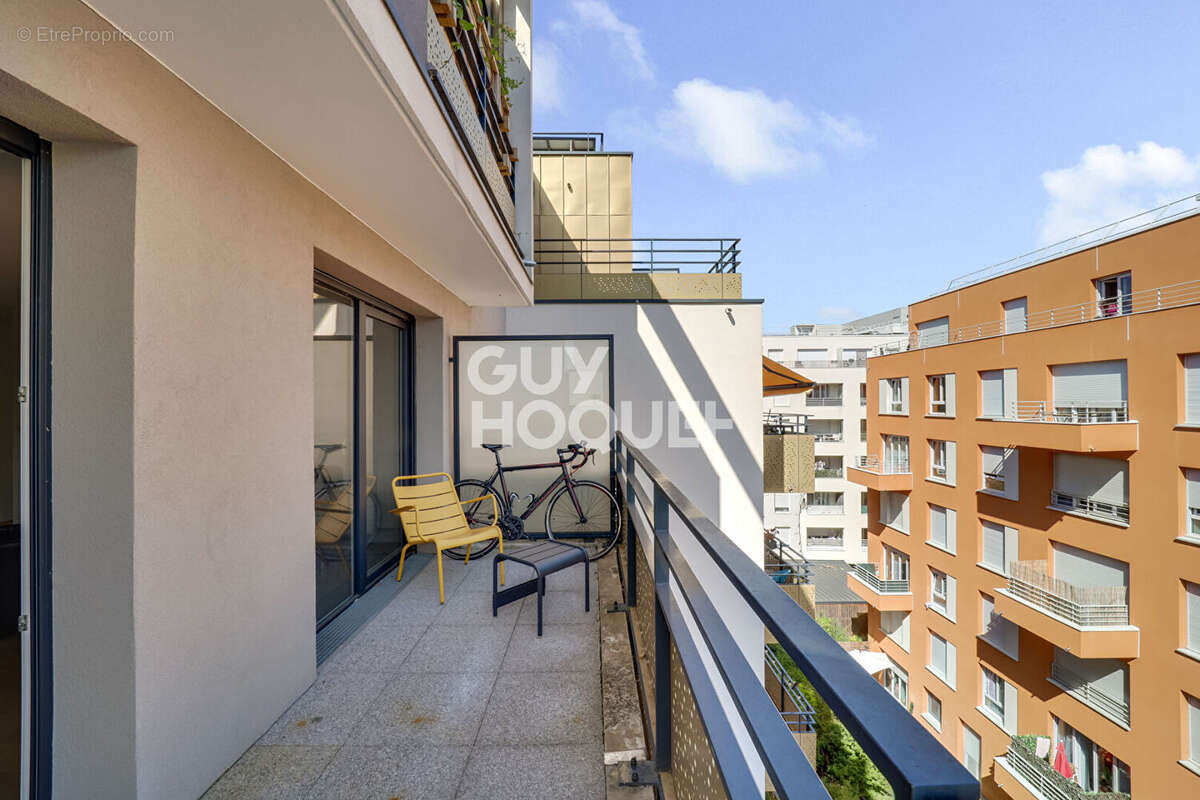 Appartement à MONTROUGE