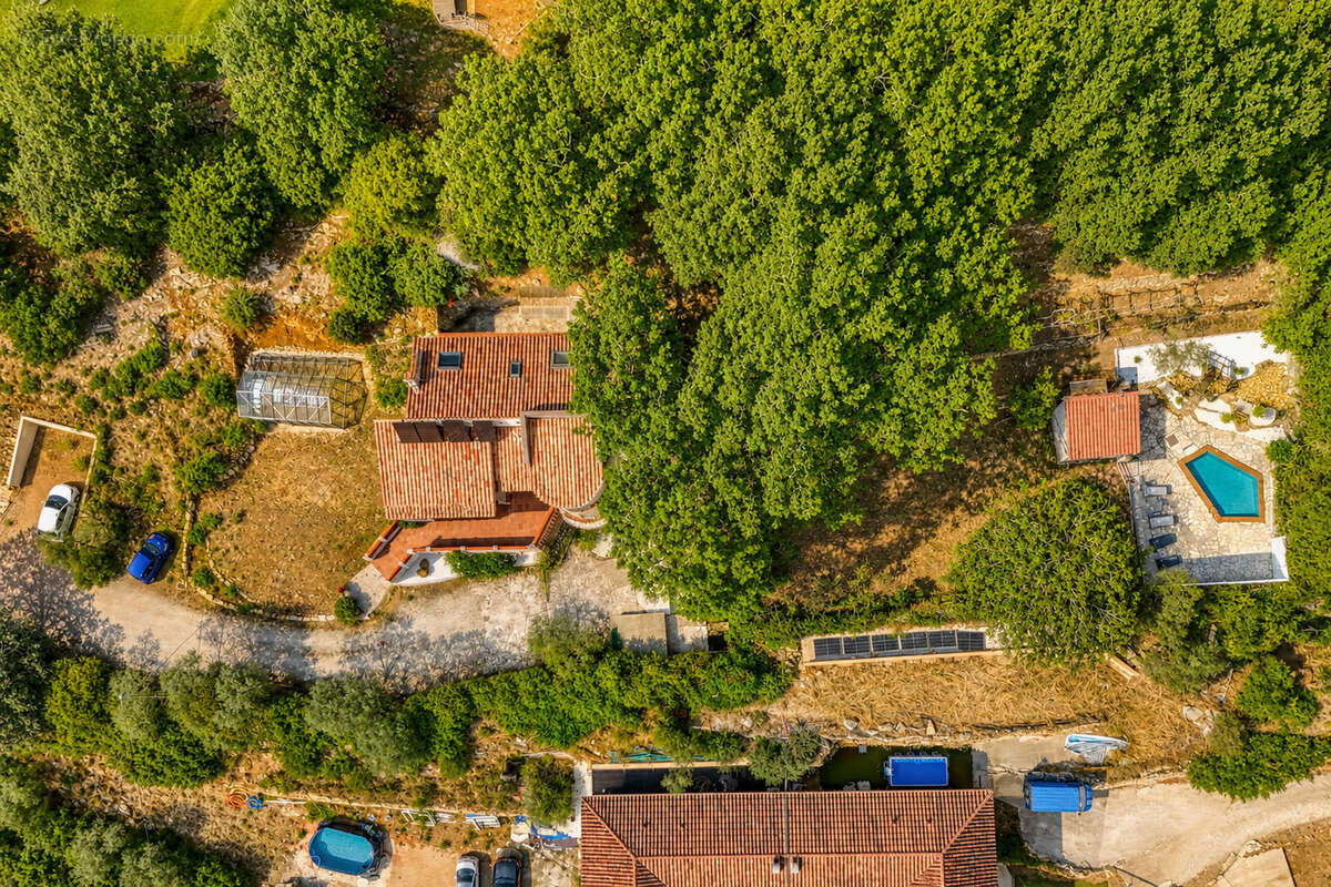 Exclusivité   Villa d'Exception T7 sur 2 000 m2 avec Piscine - photo 5