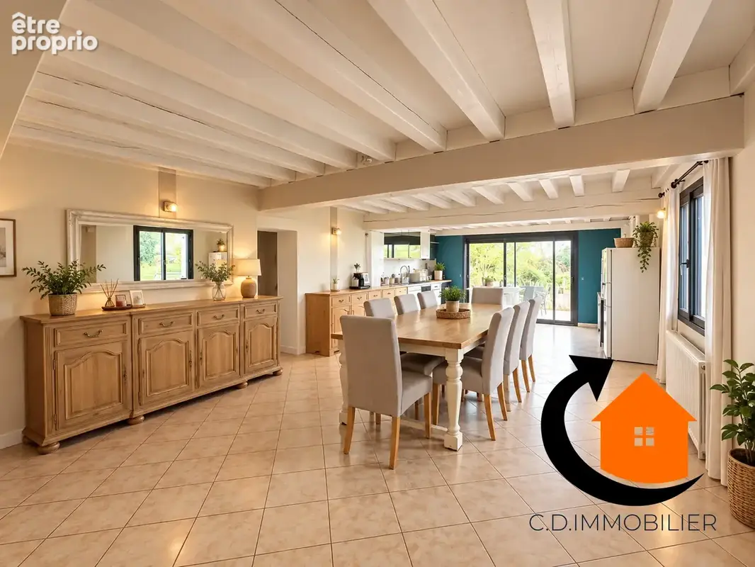 FRUNCÉ -  Magnifique longère au calme absolu, 4 chambres, dépendances sur 3 200 m2   Proche Gare - photo 5