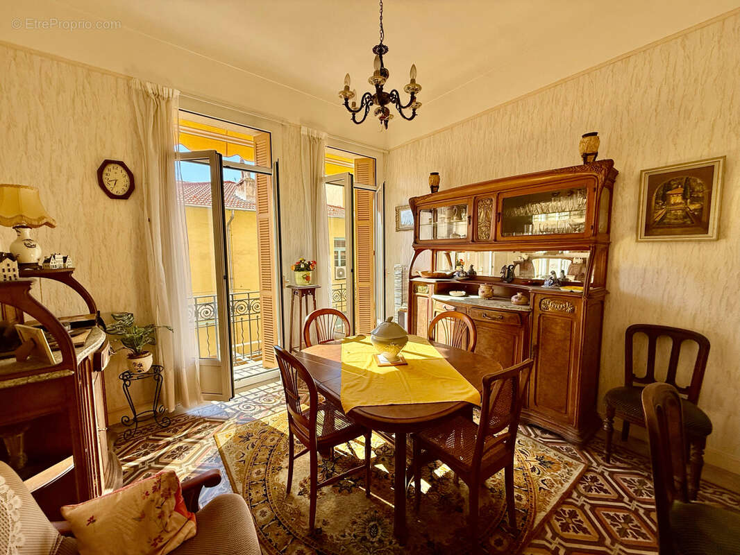 Appartement à MENTON