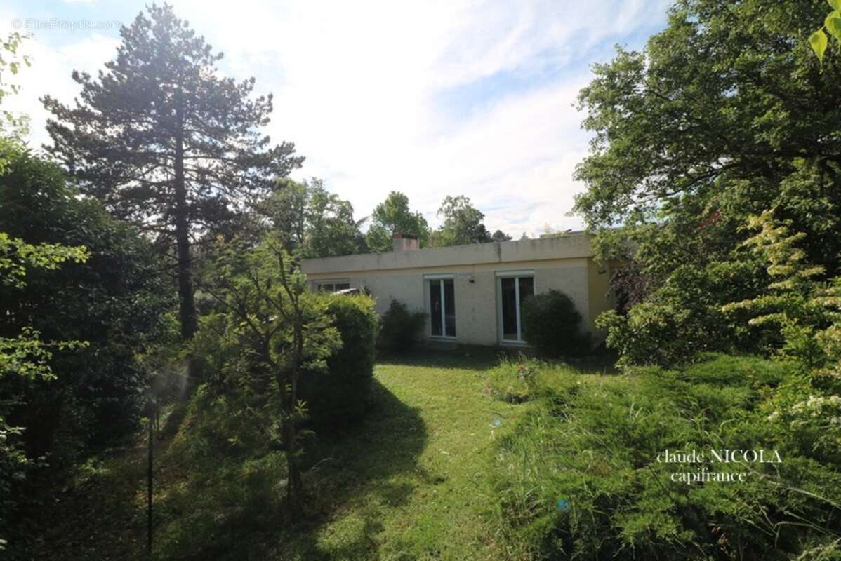 Dpt Drôme (26), à vendre SAINT MARCEL LES VALENCE maison P5 de 122 m² - Terrain de 2 883,00 m² - photo 5