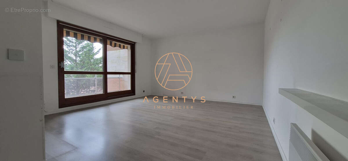 Appartement à LE PERREUX-SUR-MARNE