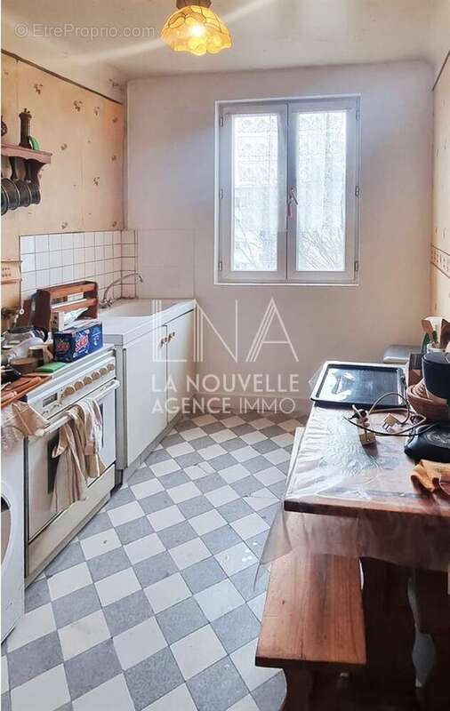 Appartement à LES LILAS