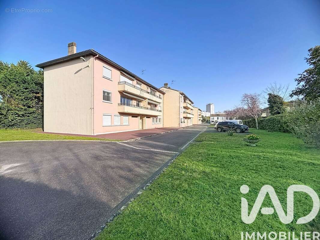 Photo 1 - Appartement à BORDEAUX