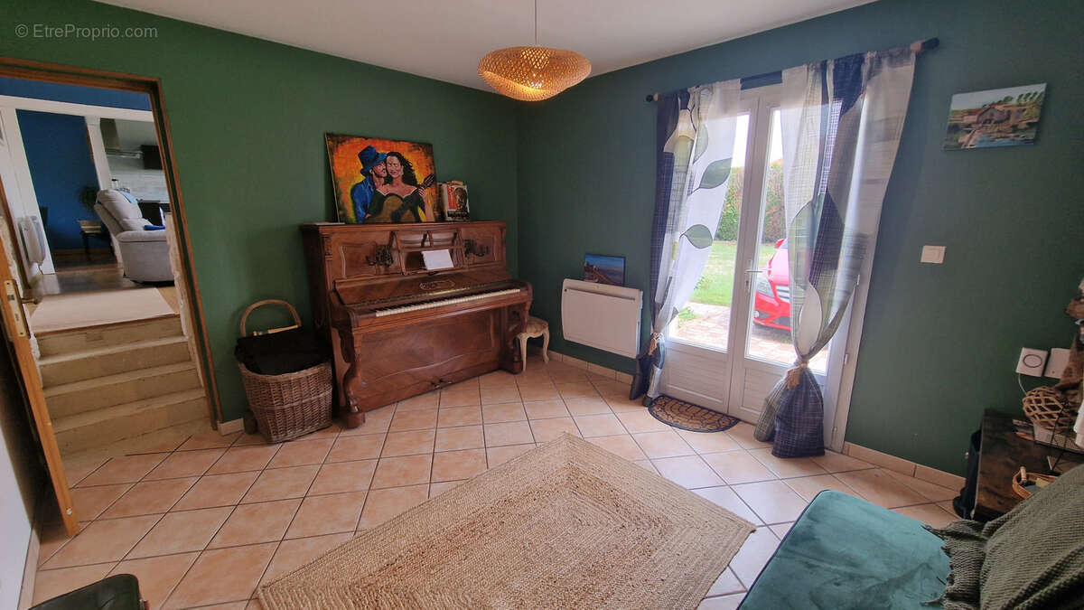 Maison à FERRIERES-EN-GATINAIS