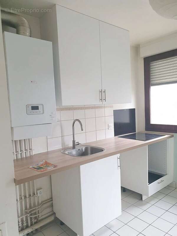 Appartement à MONTIGNY-LE-BRETONNEUX