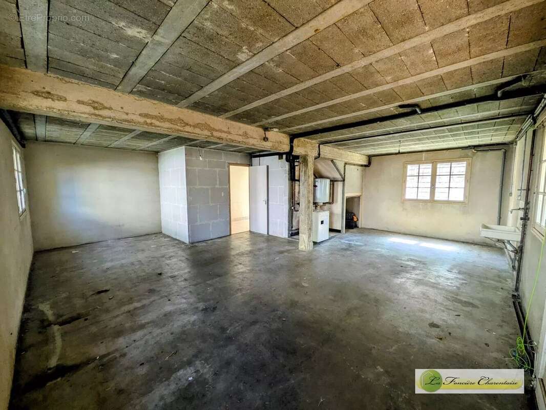 Maison 107 m² à Angouleme  - photo 10