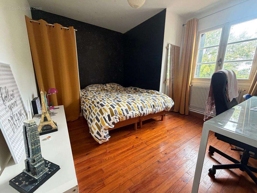 Maison ozillac -159m2 - 4 chambres - grand jardin - prix 246750 hai - photo 9