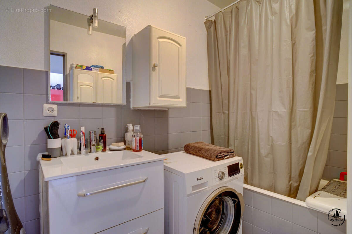 Appartement à SAINT-ETIENNE