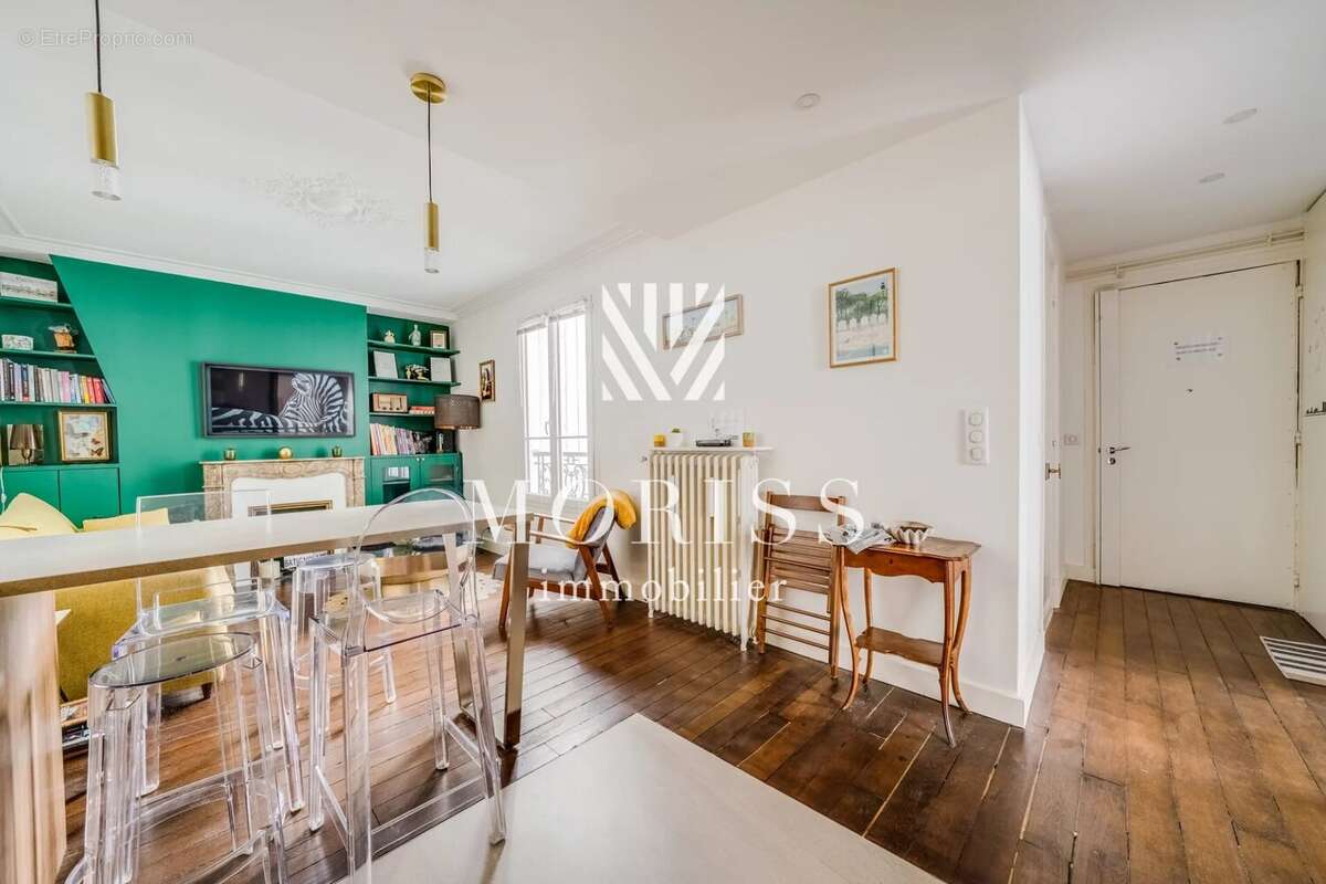 Appartement à PARIS-17E