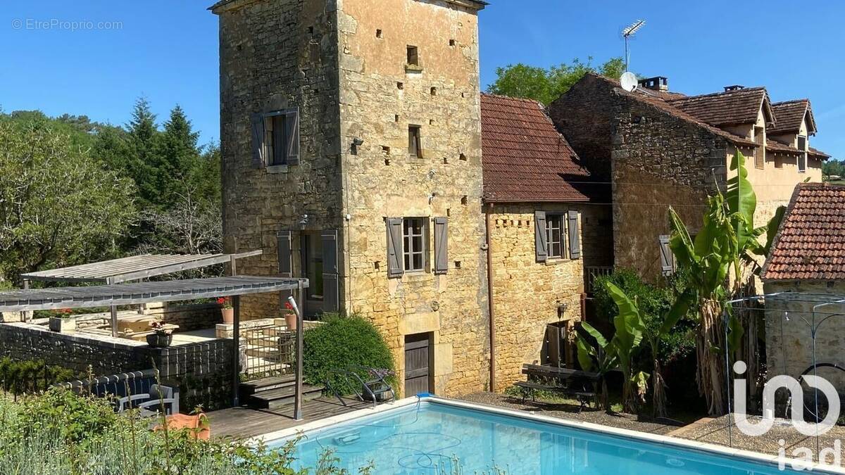Photo 1 - Maison à GOUJOUNAC