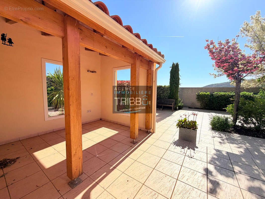 Maison à CASTELNOU