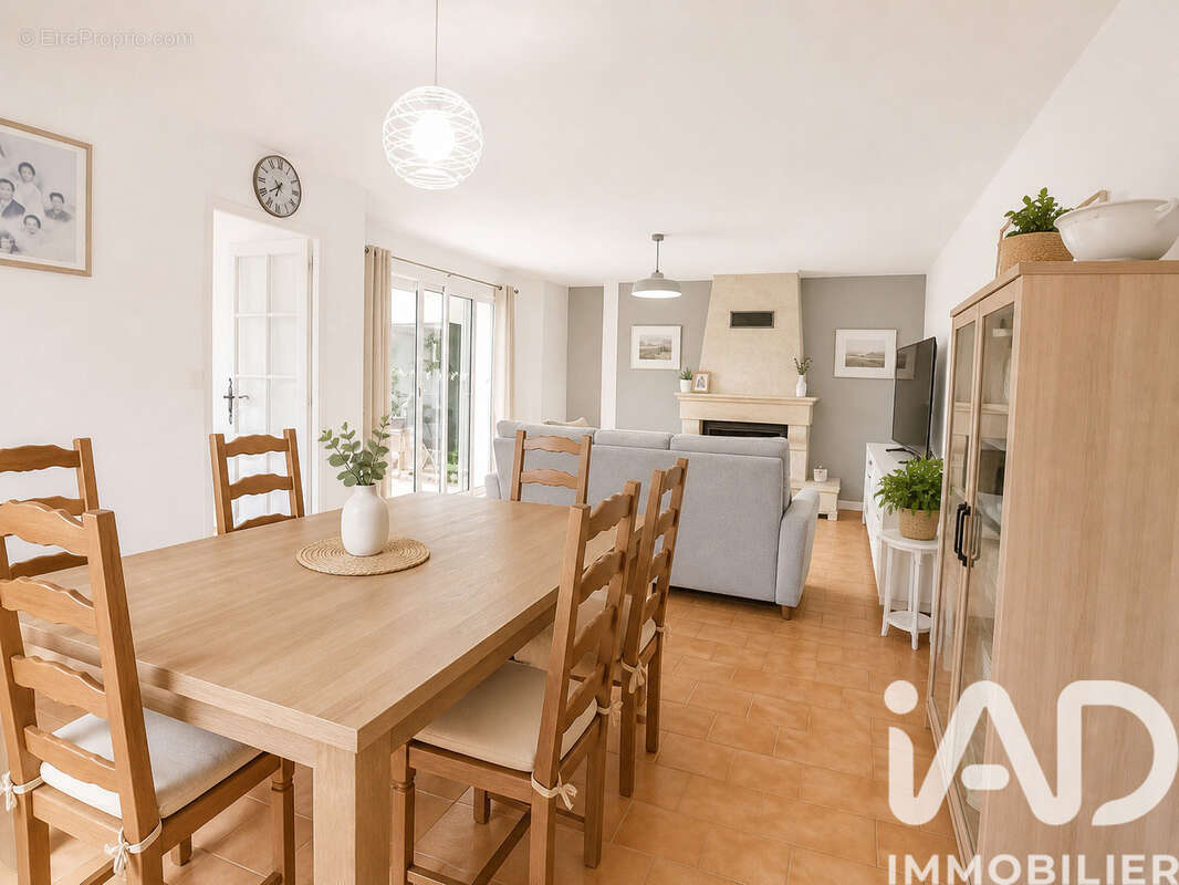 Maison 92 m² à Puymeras  - photo 8
