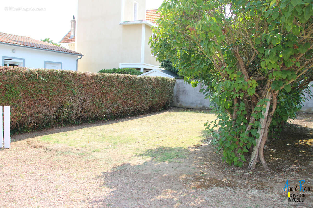 Opportunité rare dans le quartier du Port - photo 2