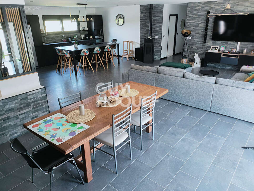 Maison à VILLENEUVE-DE-MARSAN