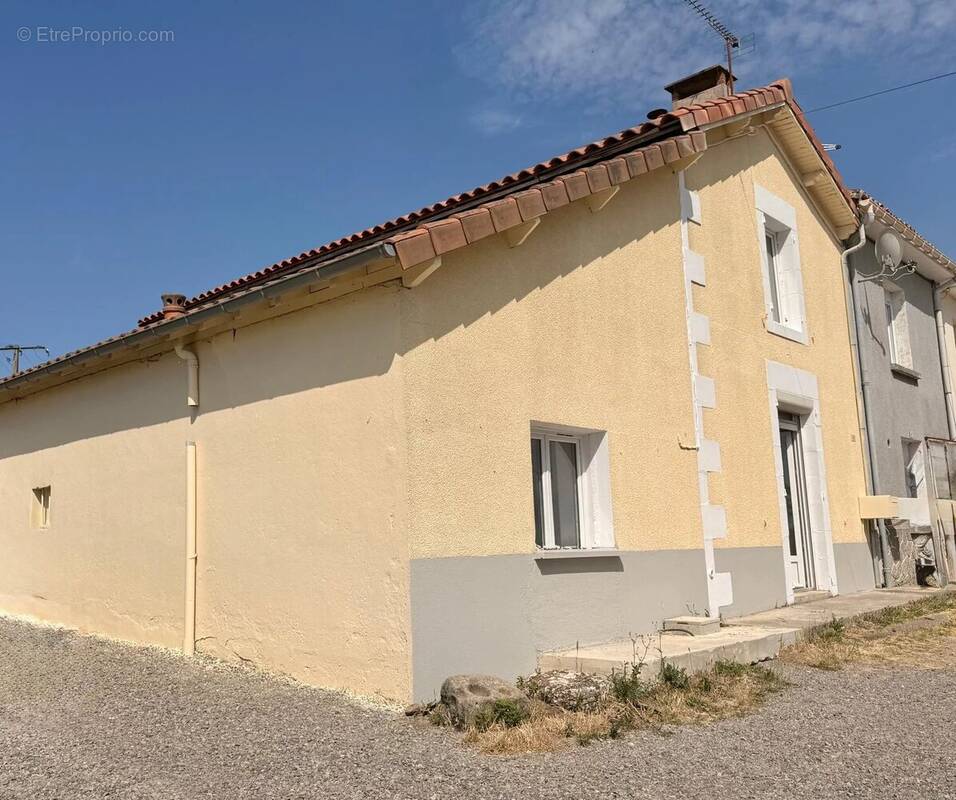 Maison à EXIDEUIL