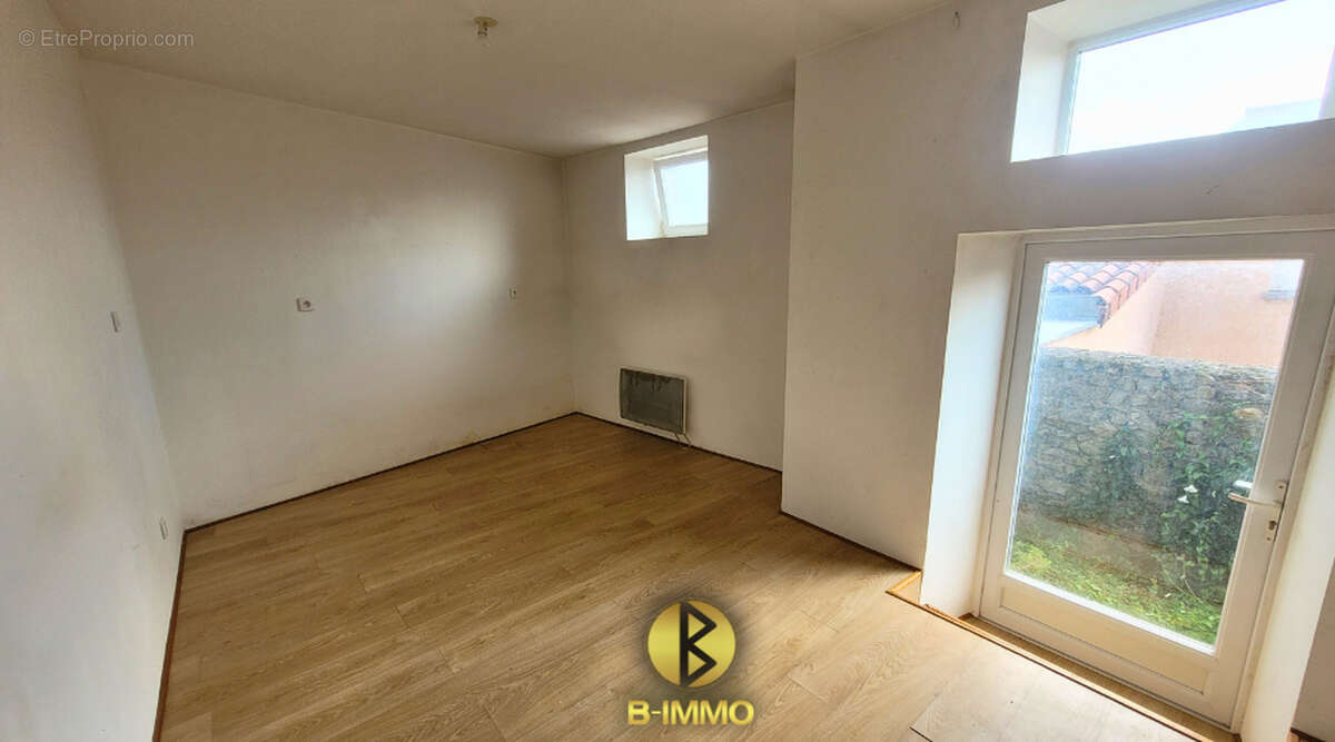 Maison à SAINT-PIERRE-DE-BOEUF