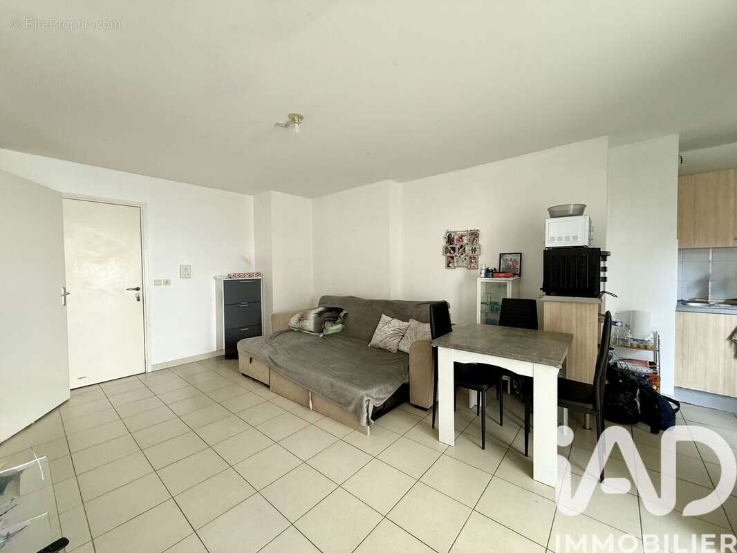 Photo 2 - Appartement à CORBEIL-ESSONNES