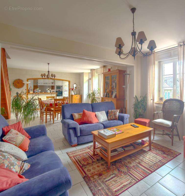 Maison à SAINT-PATERNE-RACAN