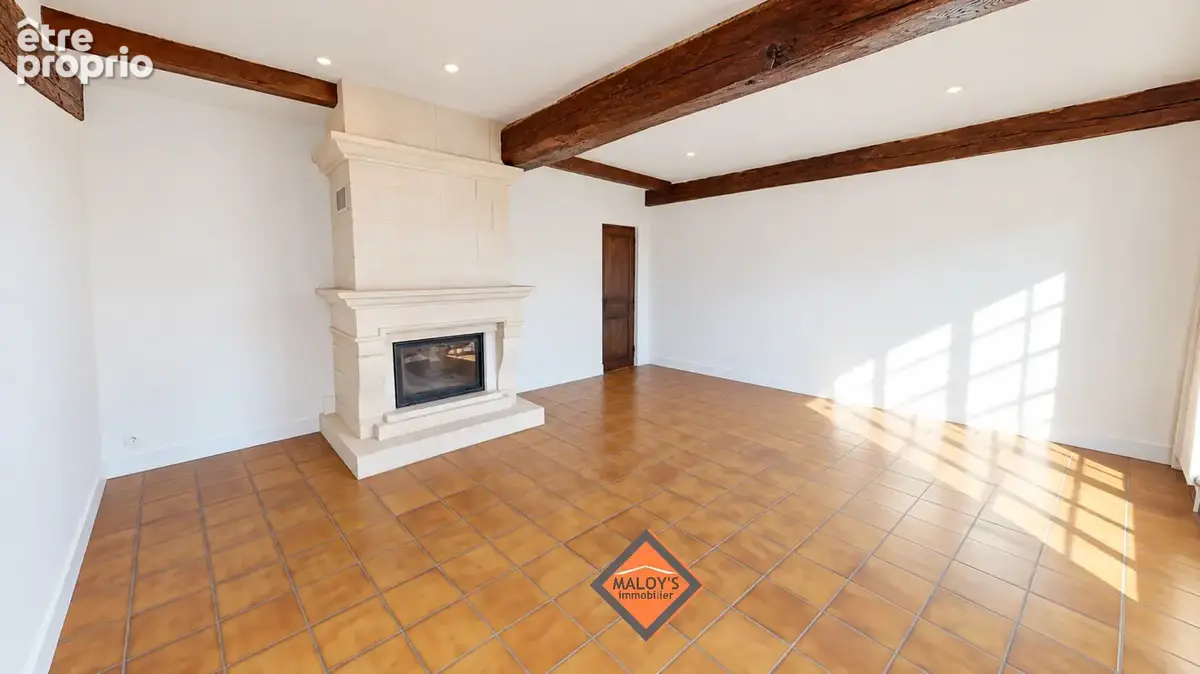 A SAISIR! Maison 100m2 3 chambres, jardin au sein d'une ancienne bâtisse de caractère! - photo 4