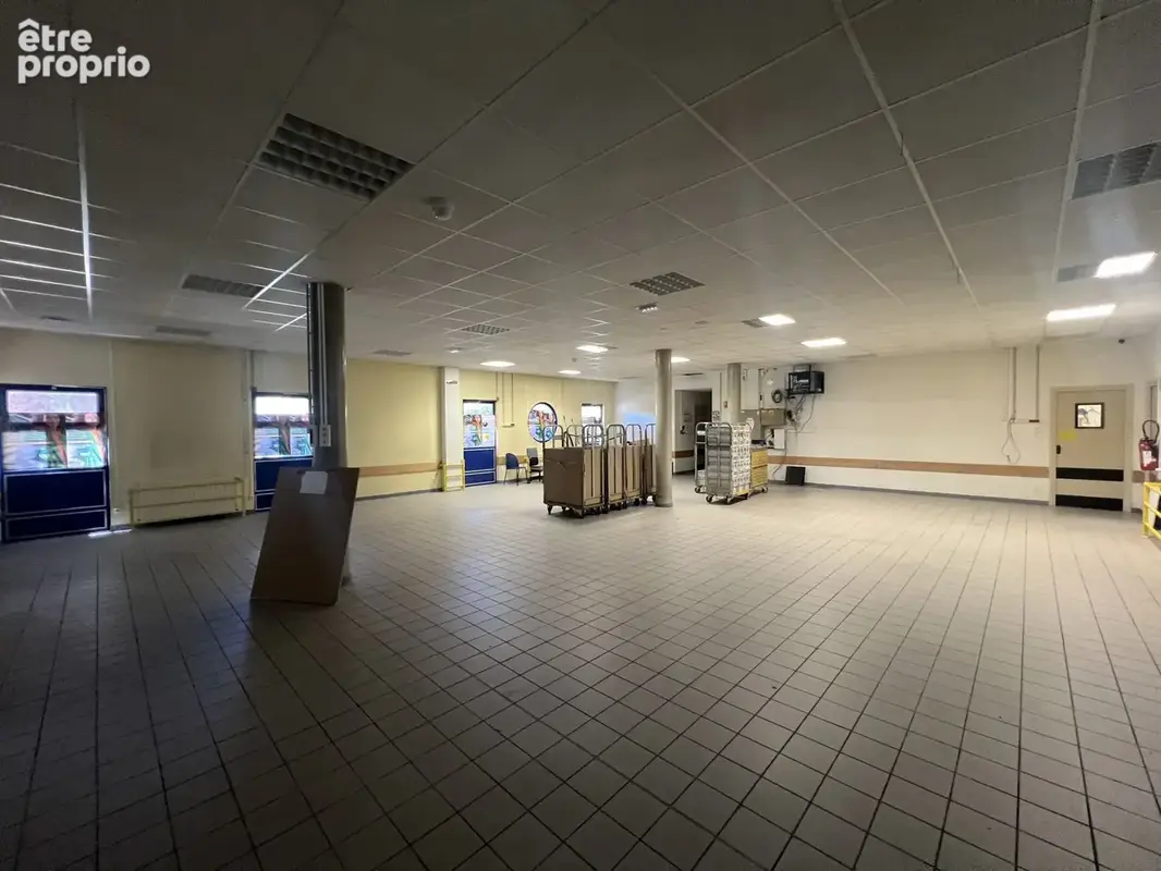 Commerce 384 m² à vendre à Kingersheim (68260) - photo 2
