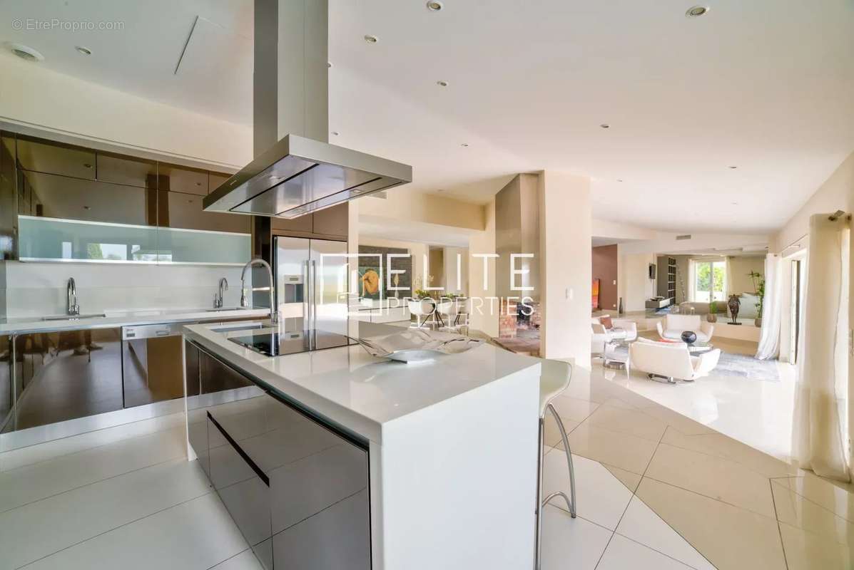 Maison à MOUANS-SARTOUX