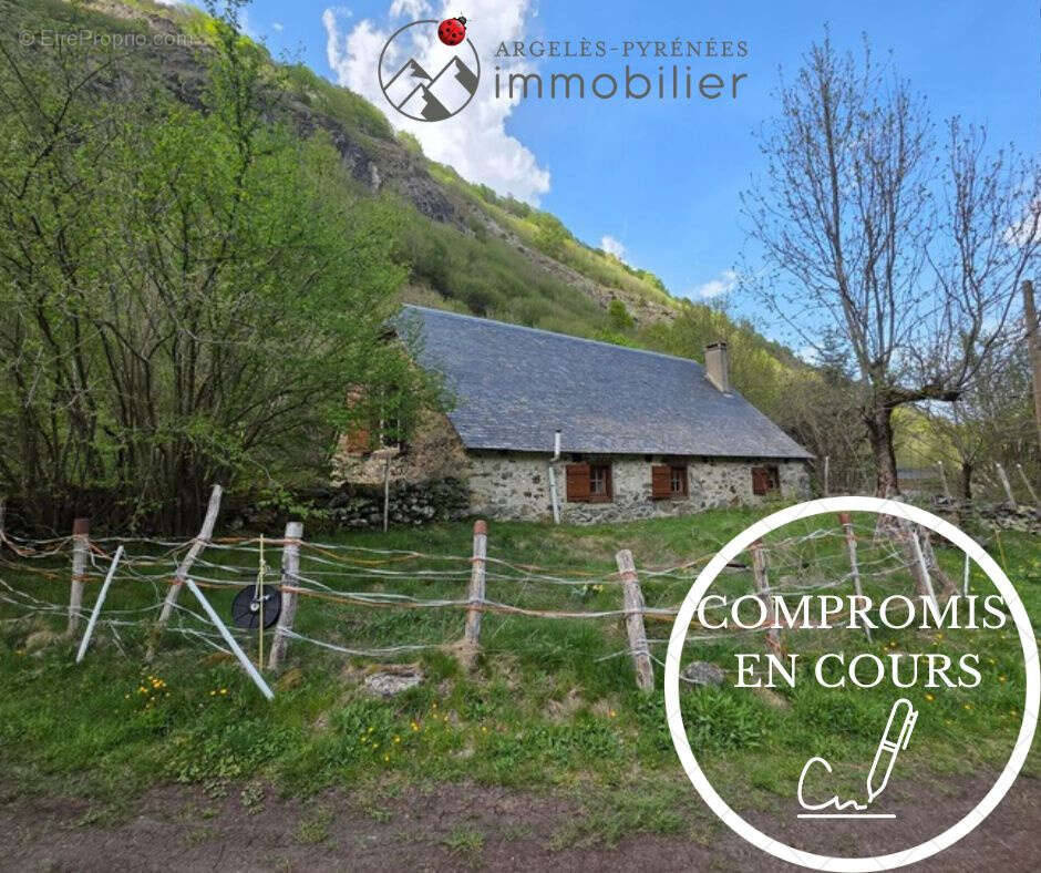 Maison à ESTAING