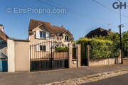 Maison à SOISY-SUR-SEINE