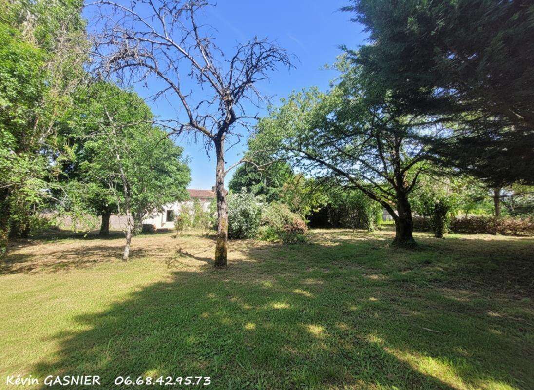 PAIZAY NAUDOIN EMBOURIE (16240) : Maison en pierre de 83m2 - photo 7
