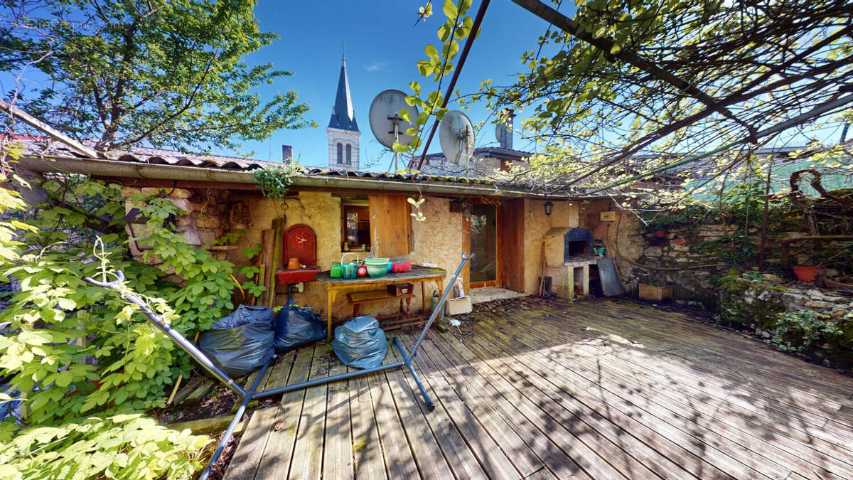 Maison à PONT-D&#039;AIN